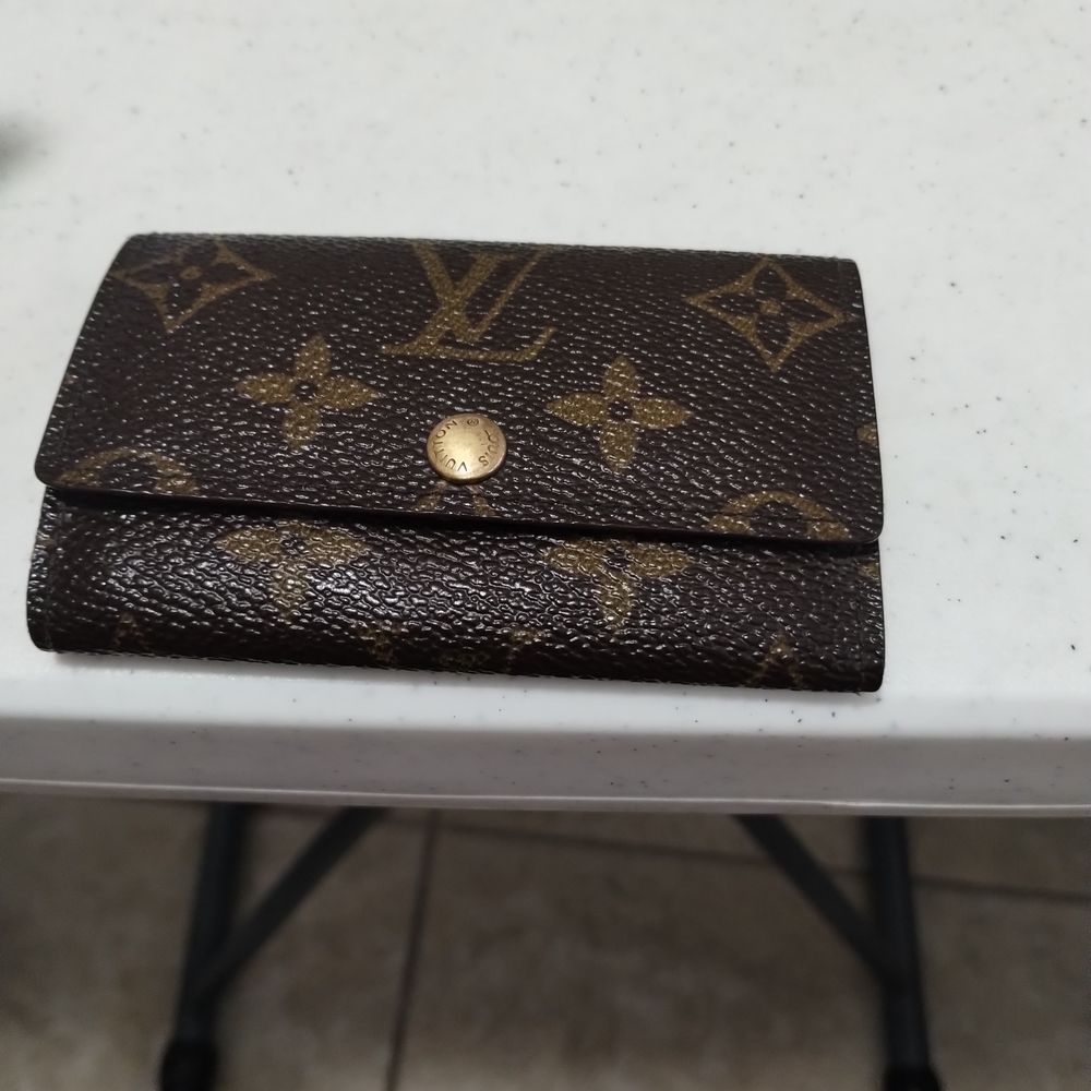 Authentic LV Louis Vuitton Brown Mono Key Holder with All Keys and COA - Picture 2 of 14